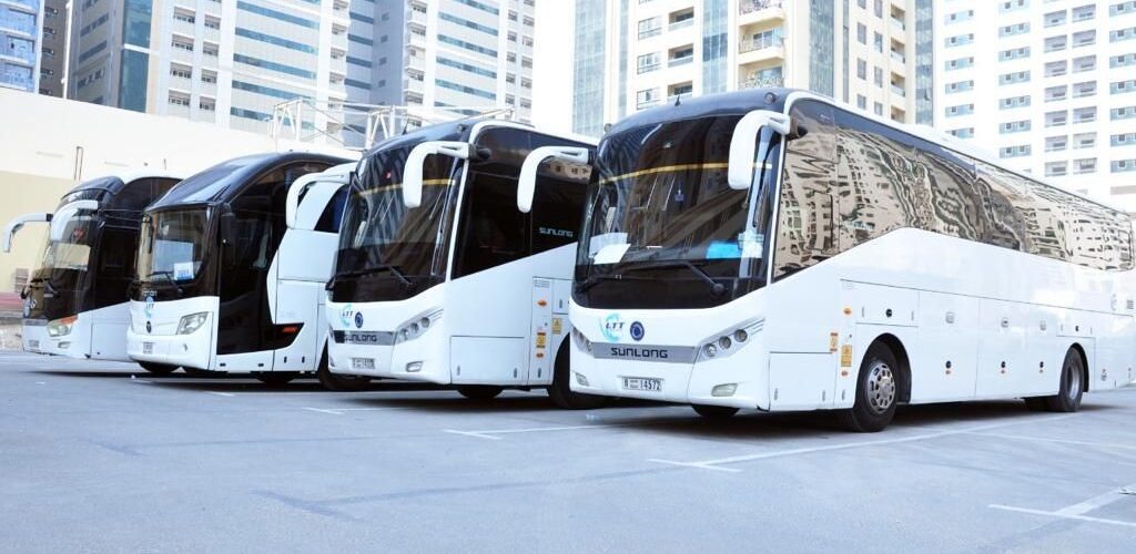 خدمة توصيل الموظفين والطلبة